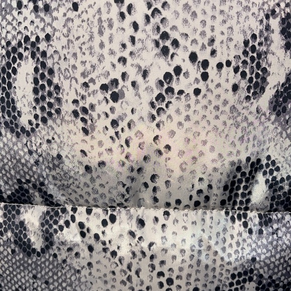 Betsey Johnson Quilted Puffer Jacket in Gray Black Python Snake Print Sz. S - Picture 8 of 13